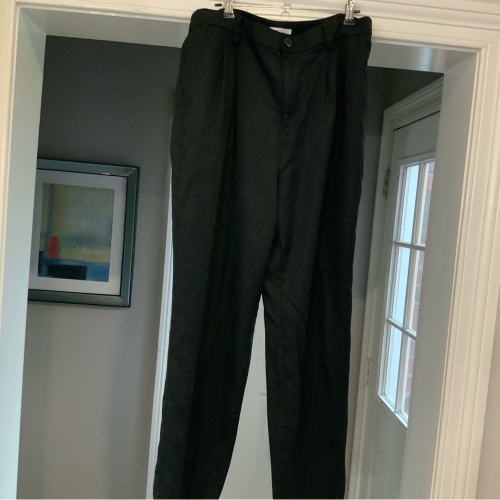 Women’s loft Black Pants size 10p.  SKU 2060